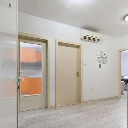 Ds アパート ザダル